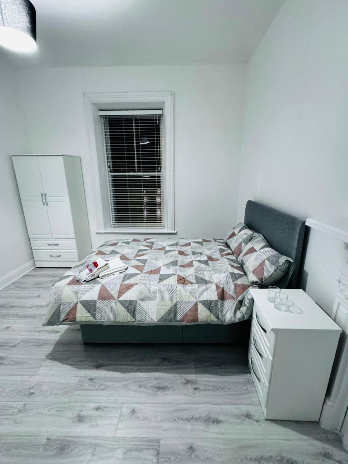 Naas Town - Budget Double Bedrooms Exterior foto